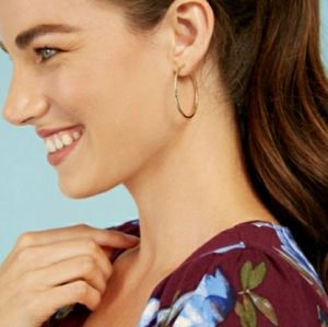 Gold hoop earrings❤